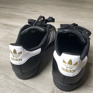 Adidas Superstar size 8.5